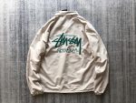 Chaqueta Stussy Smooth Coach con logotipo internacional